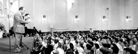 アメリカの信徒の前で語られる文鮮明先生