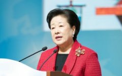 帰国歓迎大会でメッセージを語る韓鶴子総裁