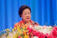 西日本大会でメッセージを語る韓鶴子総裁